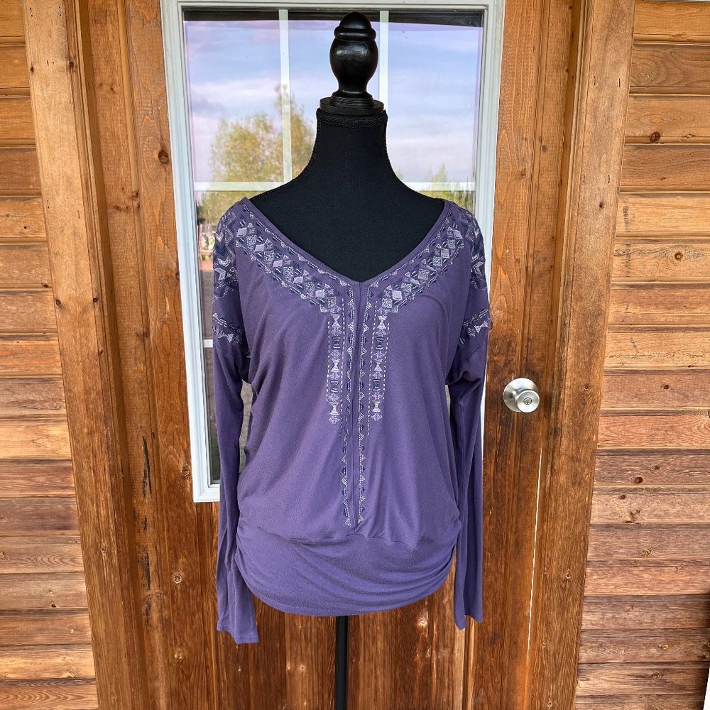 Embroidery Detailed Comfortable Top